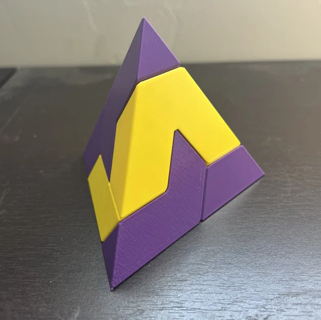 Tứ diện 4 mảnh (Four Piece Tetrahedron) - Image 1