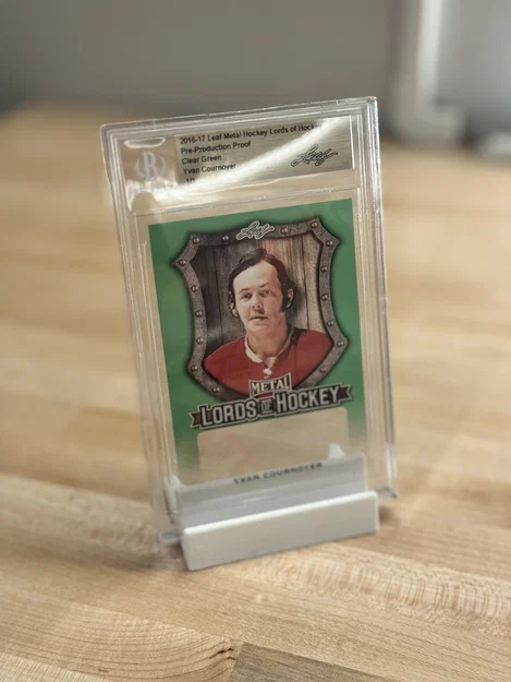 Kệ đỡ Trading Card (Trading Card Stand) - Image 1