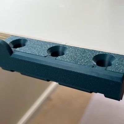 Kẹp gọn cáp (Cable tidy/organiser) có nắp tháo rời