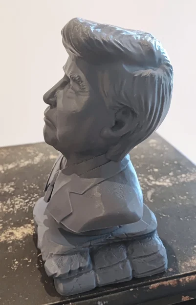 Mô hình tượng bán thân Donald Trump in 3D không cần support - Image 2