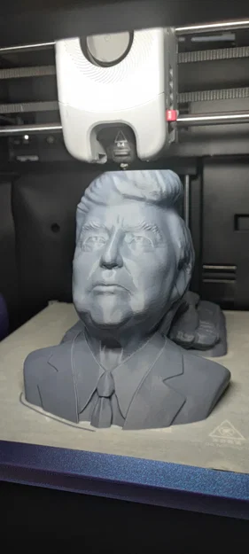 Mô hình tượng bán thân Donald Trump in 3D không cần support - Image 3