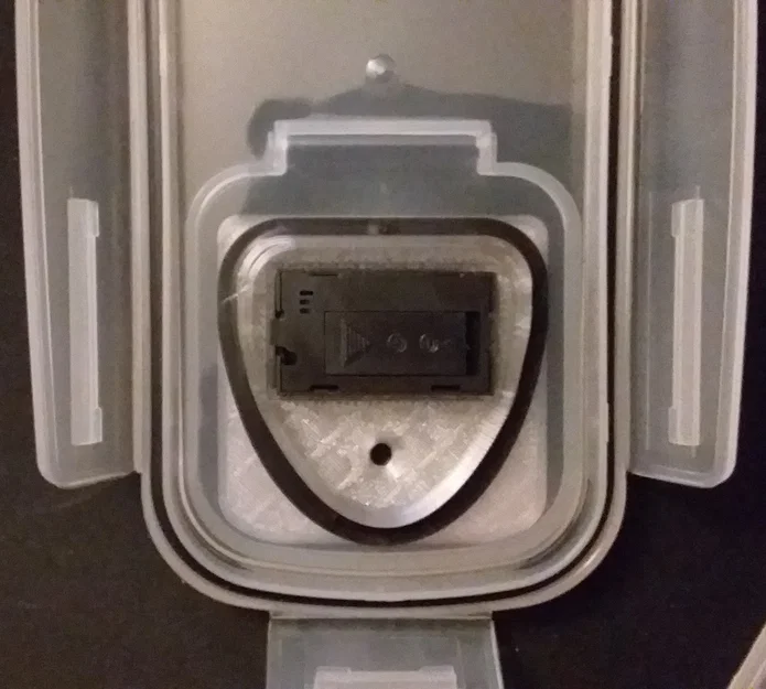 Nắp/insert nắp hộp ngũ cốc 4L dạng tam giác (lưu trữ & dẫn filament) - Image 4