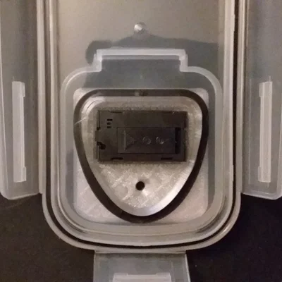 Nắp/insert nắp hộp ngũ cốc 4L dạng tam giác (lưu trữ & dẫn filament)