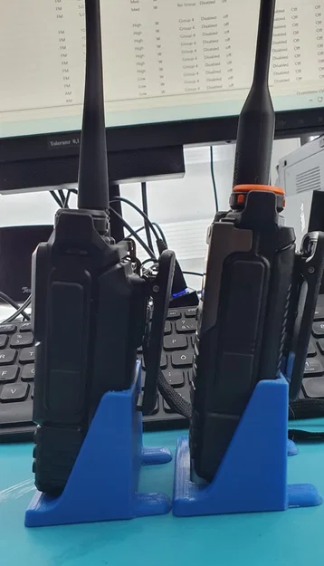 Chân đế để bàn in 3D cho bộ đàm Quansheng UV-5R/Plus/6R - Image 2