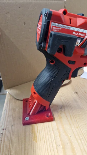 Giá đỡ treo tường cho máy công cụ Milwaukee M12 (File in 3D) - Image 2