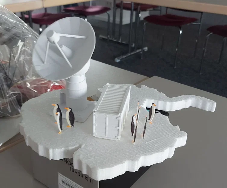 Mẫu antenna parabolic dish với trục xoay điều chỉnh được - Image 6