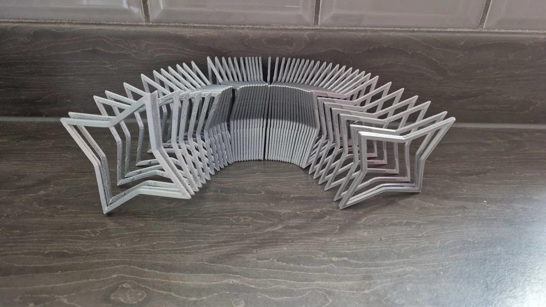 Ngôi Sao Lò Xo Slinky (Slinky Spring Star) - Image 1