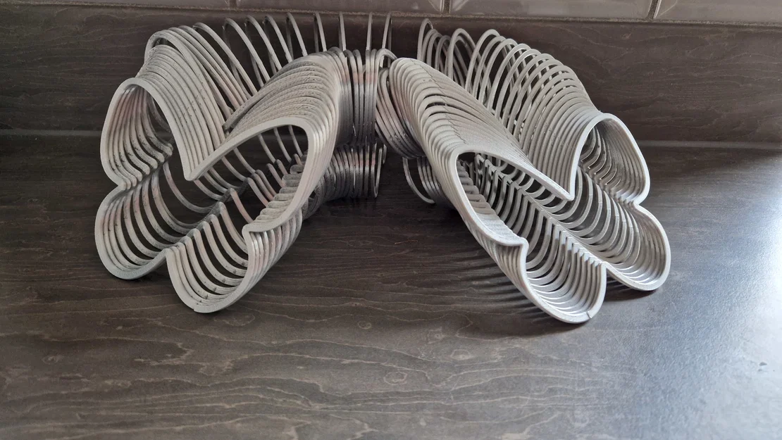 Bướm Lò Xo Slinky Spring (Slinky Spring Butterfly) - Image 1