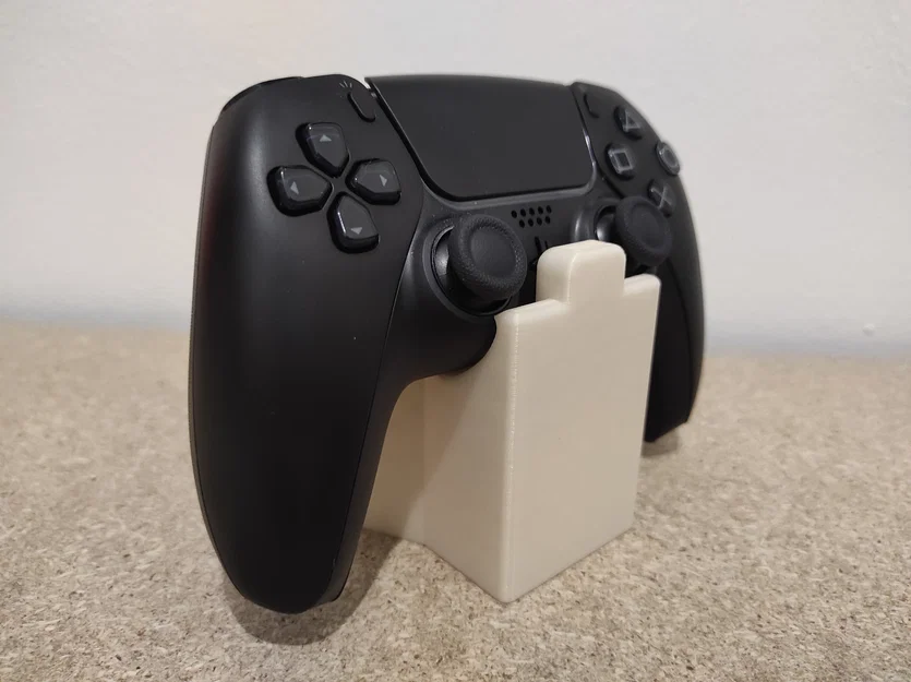 Giá đỡ tay cầm PS5 DualSense đơn giản, chắc chắn cho góc gaming - Image 1