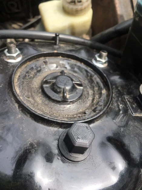 BMW E30 - Nắp chụp ốc chốt phuộc trước (front strut pin nut cap) - Image 1