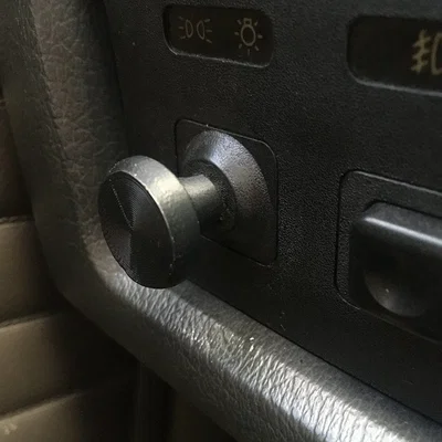 BMW E30 - Tay vặn công tắc điều khiển đèn pha