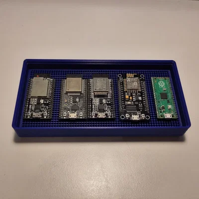 Gridfinity Generic DevBoard Holder – Khay đựng dev board lưới 0.1"