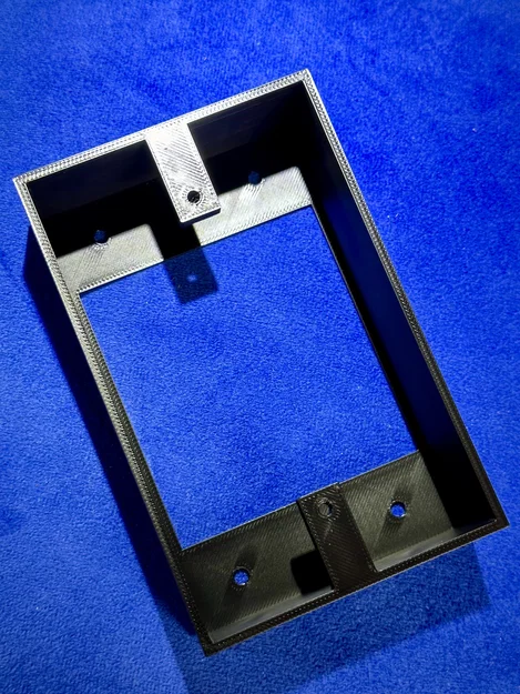 Hộp Lắp Nổi Ổ Cắm Điện 110V US (Tương Thích Vít #6-32) - Image 1