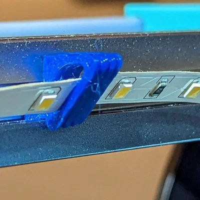 Ngàm gắn LED 8mm cho khung nhôm 2020 (LED bracket)