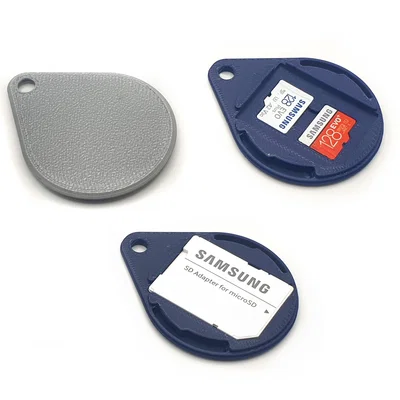 Móc Khóa Giấu Thẻ SD Mini – 2 Micro SD & 1 SD Card