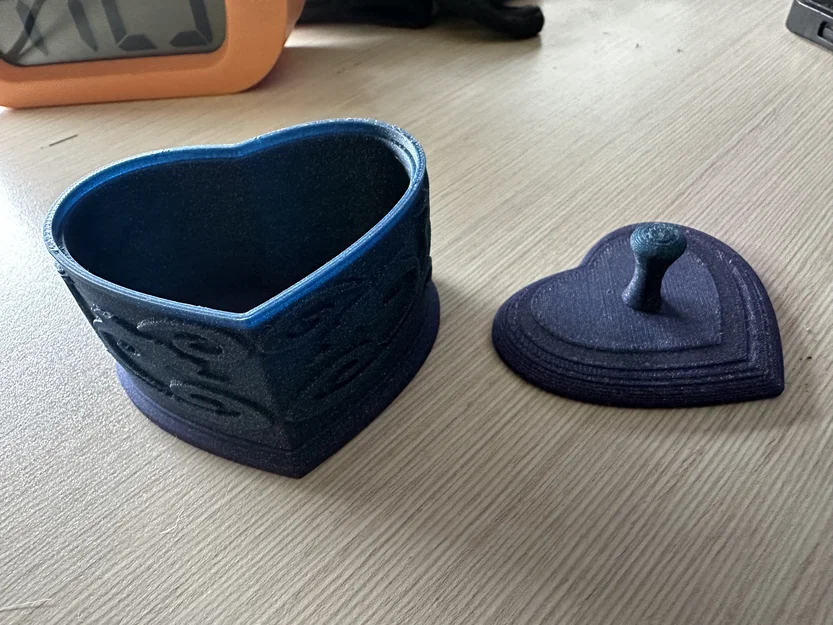 Herz Schatulle – Hộp đựng hình trái tim - Image 1