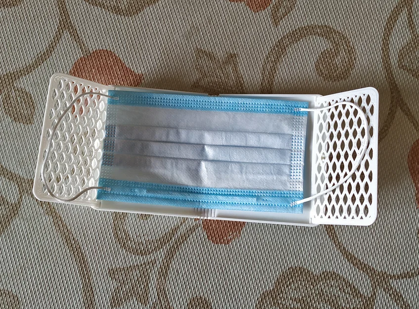 Hộp đựng khẩu trang y tế gập gọn (Foldable surgical mask case) - Image 2