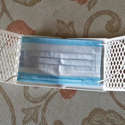 Hộp đựng khẩu trang y tế gập gọn (Foldable surgical mask case)