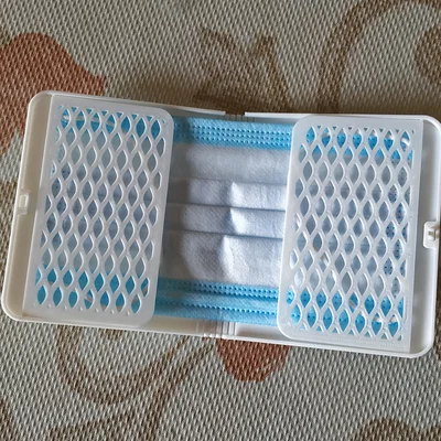 Hộp đựng khẩu trang y tế gập gọn (Foldable surgical mask case)