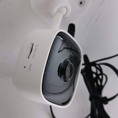 Đế gắn tường chắc chắn cho camera TP-Link Tapo C100 và C110