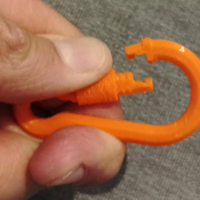 Carabiner 3D: Móc khóa nhựa tiện lợi, dễ in tại nhà