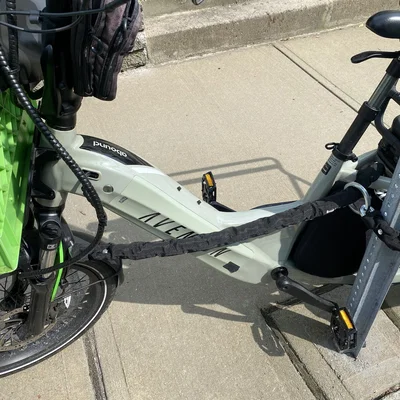 Bracket khóa cafe Abus 4750XL cho xe Aventon Abound