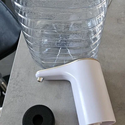 Bộ chuyển đổi (Adaptor) gắn máy bơm nước tự động cho bình 8 lít