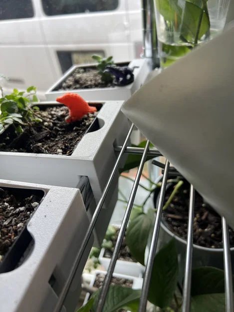 Chậu treo cho kệ dây (Wire Shelf Hanging Planter) - Image 3