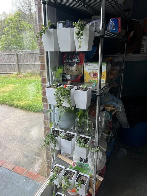 Chậu treo cho kệ dây (Wire Shelf Hanging Planter) - Image 4