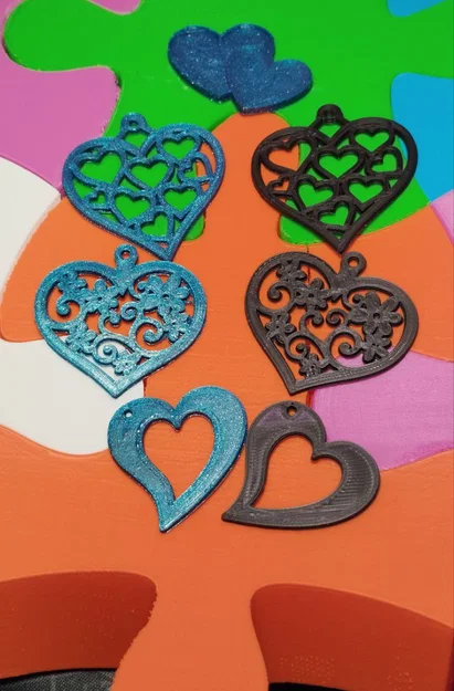 Bông tai trái tim (Heart Earrings / Pendientes de Corazon) - Image 1