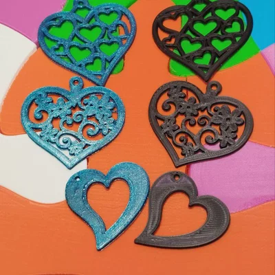 Bông tai trái tim (Heart Earrings / Pendientes de Corazon)