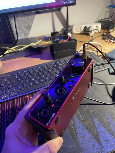 Giá treo dưới bàn cho Focusrite Scarlett 2i2 (under desk mount) - Image 2