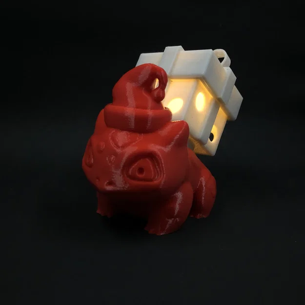 Bulbasaur Ông Già Noel kèm Hộp Quà (LED Tealight Holder) - Image 3