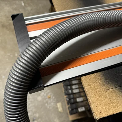 Tấm chặn ống hút bụi cho thanh ray cưa Wen (Wen Track Saw Guide Rail Hose Deflector)