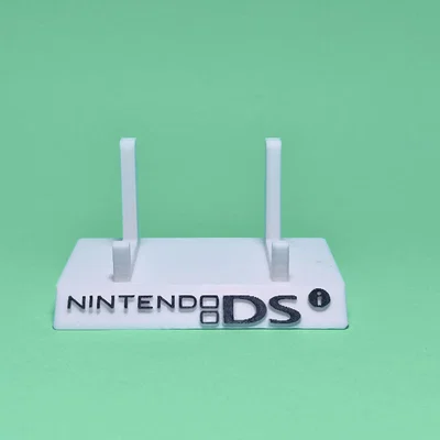 Giá đỡ trưng bày máy chơi game Nintendo DSi in 3D