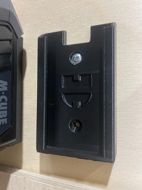 Ngàm treo pin Würth M-Cube 18V - Phụ kiện gọn gàng cho xưởng của anh em - Image 2