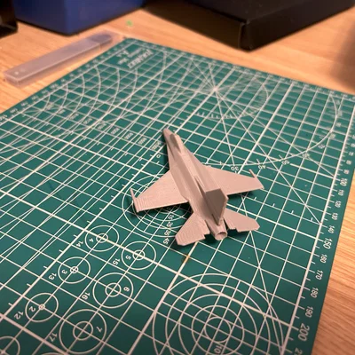 Low Poly F-16 Falcon (Viper) - Tiêm kích phản lực