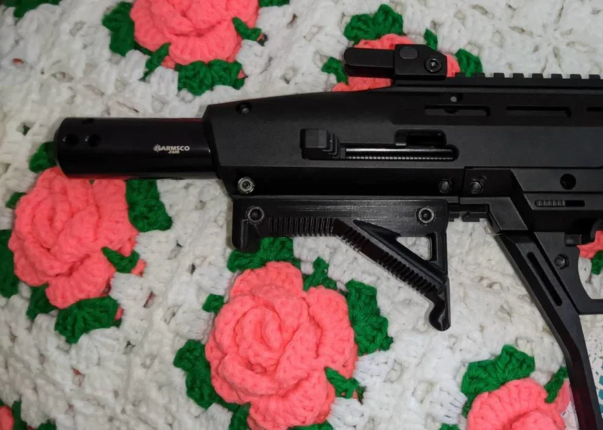 Angled Foregrip Short - Image 2