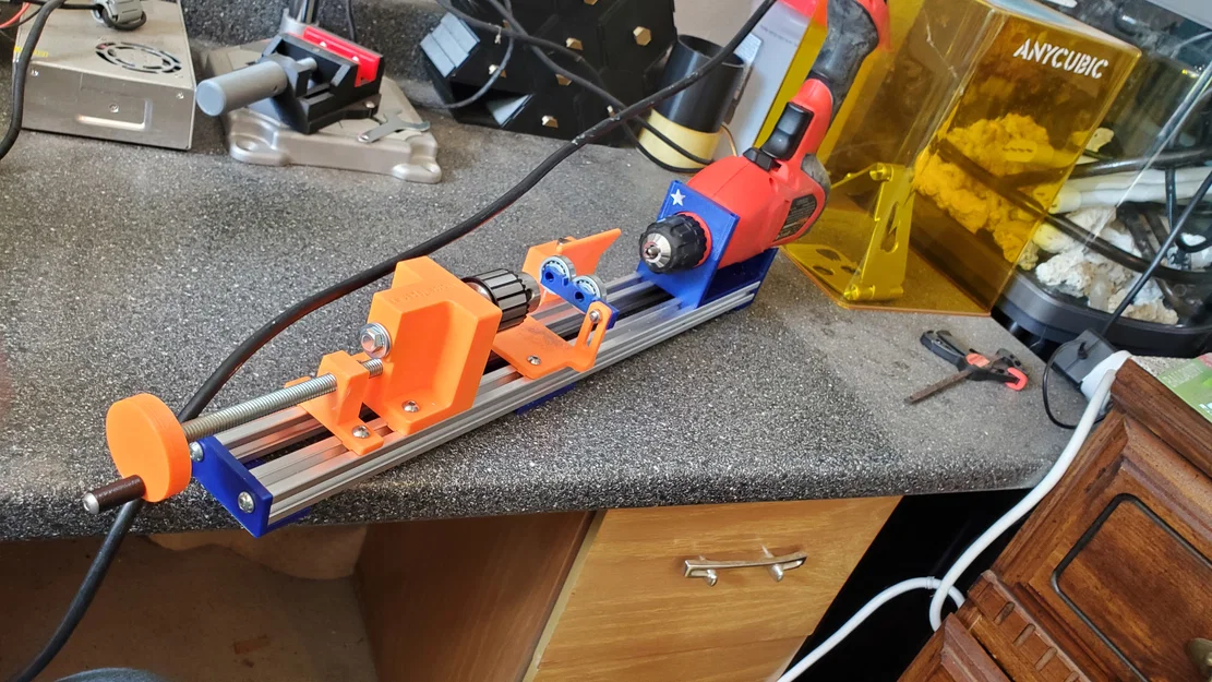 Drill Lathe – Máy tiện mini chạy bằng máy khoan - Image 1