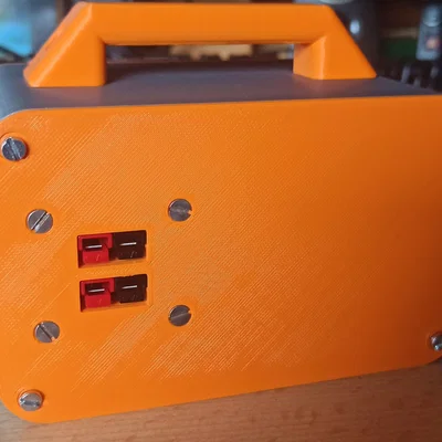 Hộp pin QRP 12V & USB (QRP Akkubox 12V und USB)