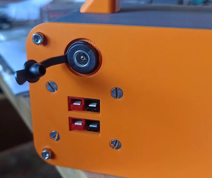 Hộp pin QRP 12V & USB (QRP Akkubox 12V und USB) - Image 5
