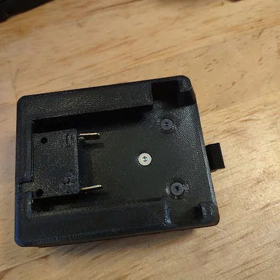 Adapter pin Milwaukee M18 sang dụng cụ Harbor Freight Bauer 20V