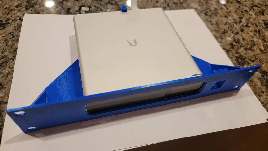 Giá đỡ rack 10 inch cho Unifi Cloud Key Gen2 (Rack Mount) - Image 1