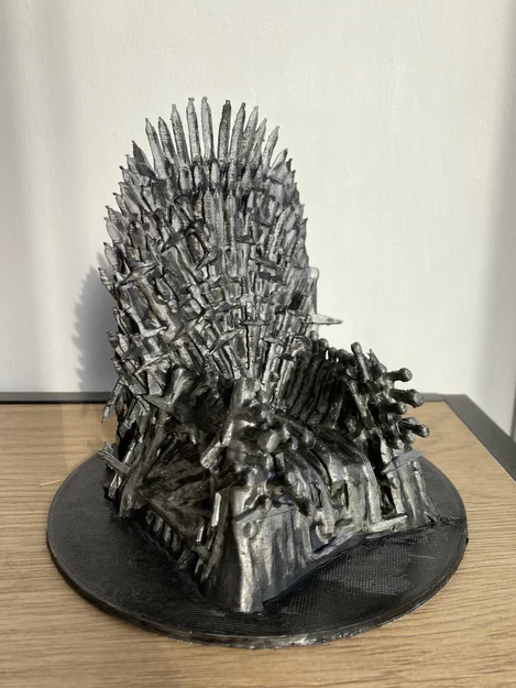 Mô hình Iron Throne (Ngai Sắt) 3D tuyệt đẹp cho fan Game of Thrones - Image 1