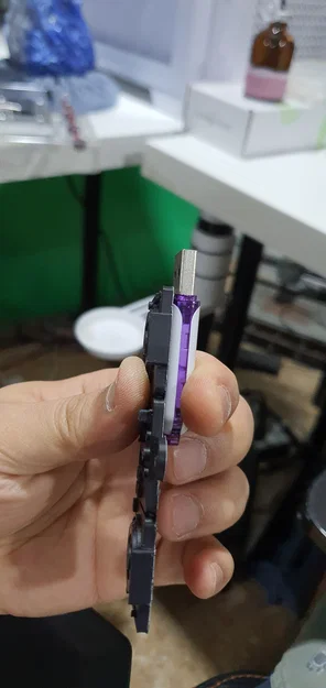 Móc khóa mô hình bàn DJ độc đáo cho người yêu âm nhạc - Image 3