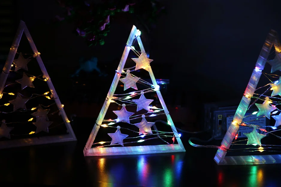 Mô hình cây thông Noel trang trí có đèn LED (Christmas Tree) - Image 1