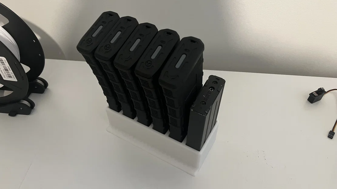 Giá đỡ mag Tokyo Marui MWS ZET (Tokyo Marui MWS ZET Mag Stand) - Image 3