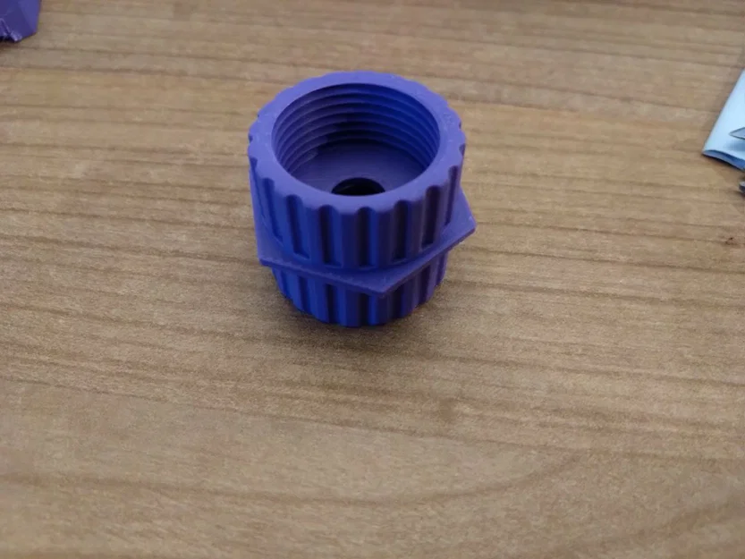 Đầu nối ren trong 3/4 inch cho ống tưới nước làm từ in 3D - Image 2