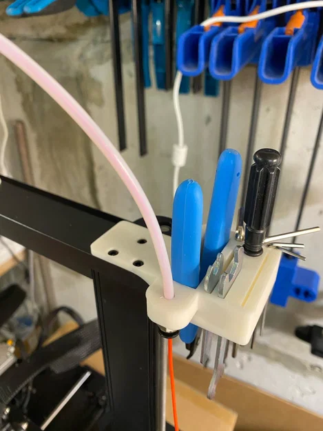 Cập nhật giá đỡ dụng cụ Ender V3 SE kèm filament guide PC4–M10x1.5 - Image 3