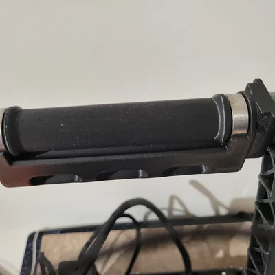 Giá treo cuộn nhựa (Spool holder) cải tiến cho máy in Prusa MK4